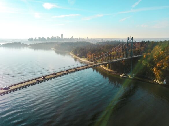 An image of the Lions Gate Bridge in Vancouver